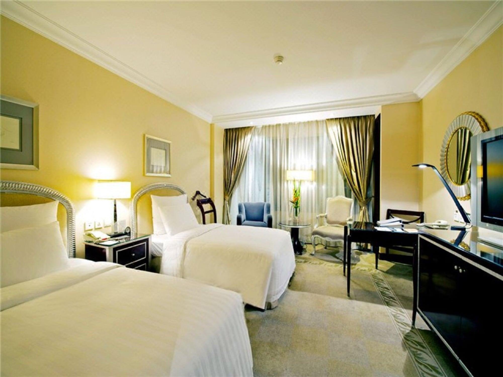 The Kunlun Hotel 5*