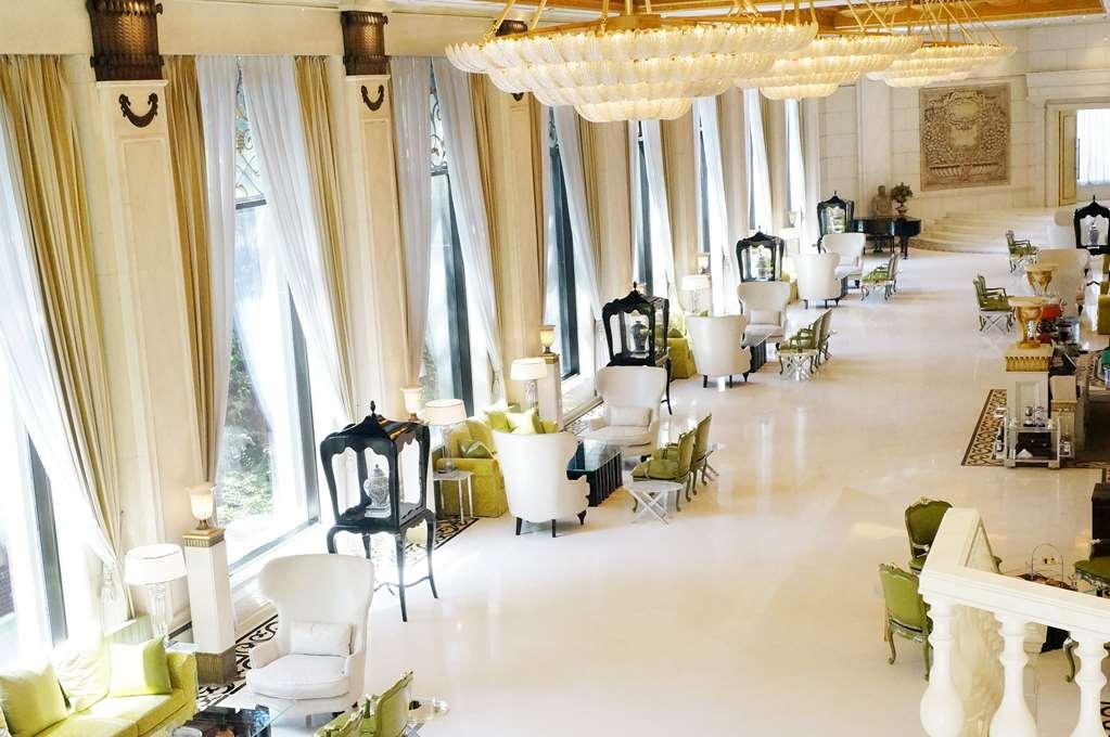 The Kunlun Hotel 5*